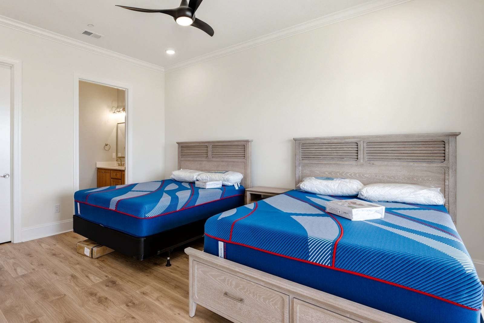 4300 N Ocean Boulevard, N. Myrtle Beach, SC — photo 11 of 25 by Richardson Custom Builders
