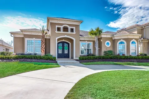 861 Bluffview Drive, Myrtle Beach, SC — photo 7 of 75 by Richardson Custom Builders